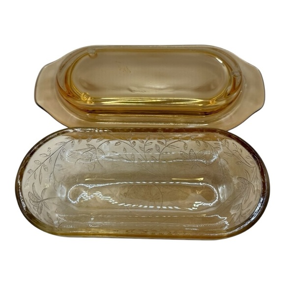 Jeanette Floragold | Louisa Vintage Covered Butter Dish - Picture 6 of 12